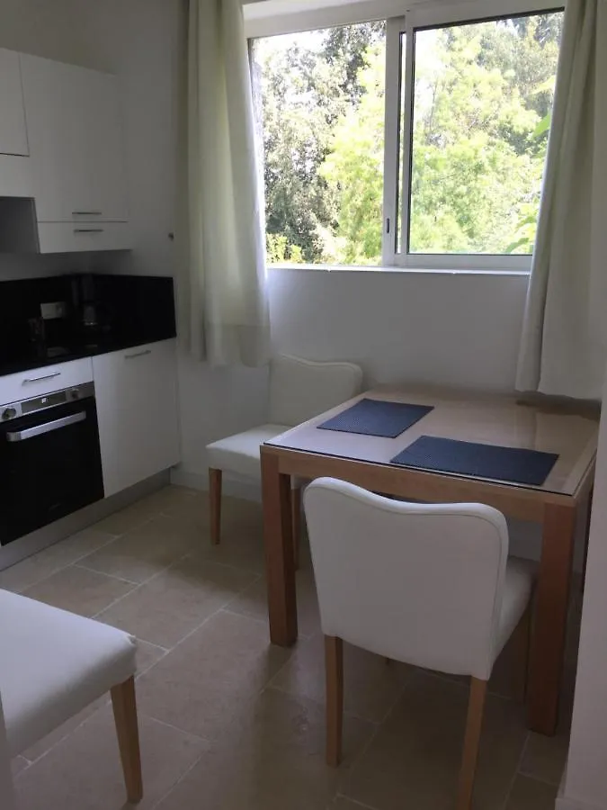 Villa Louise-Rose Villeneuve-Loubet Bed & Breakfast