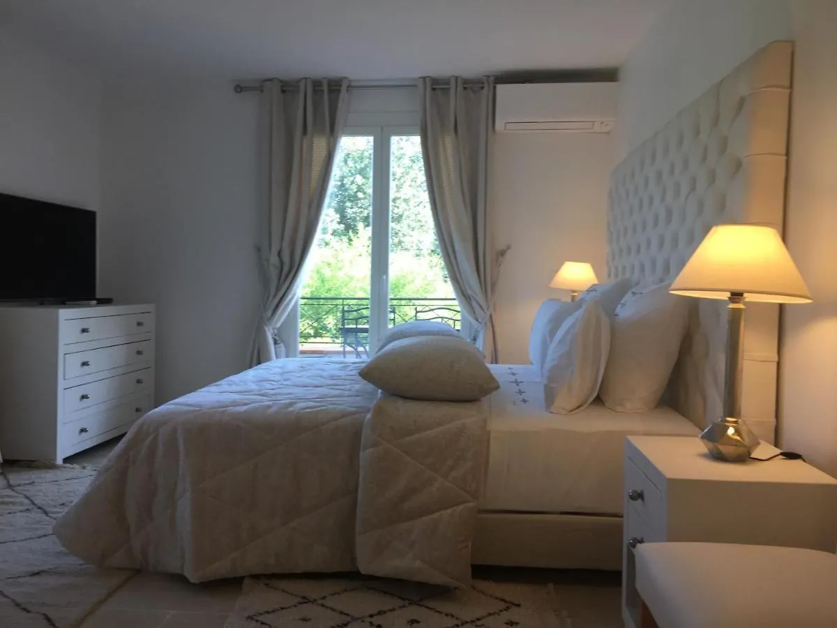 Bed & Breakfast Villa Louise-Rose Villeneuve-Loubet