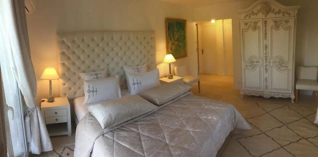 Bed & Breakfast Villa Louise-Rose Villeneuve-Loubet