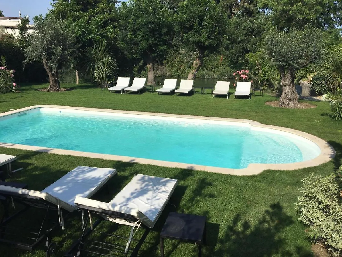 Bed & Breakfast Villa Louise-Rose Villeneuve-Loubet