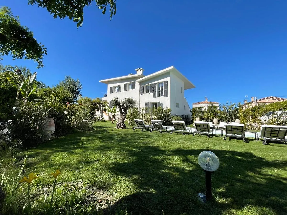 Villa Louise-Rose Villeneuve-Loubet Bed & Breakfast