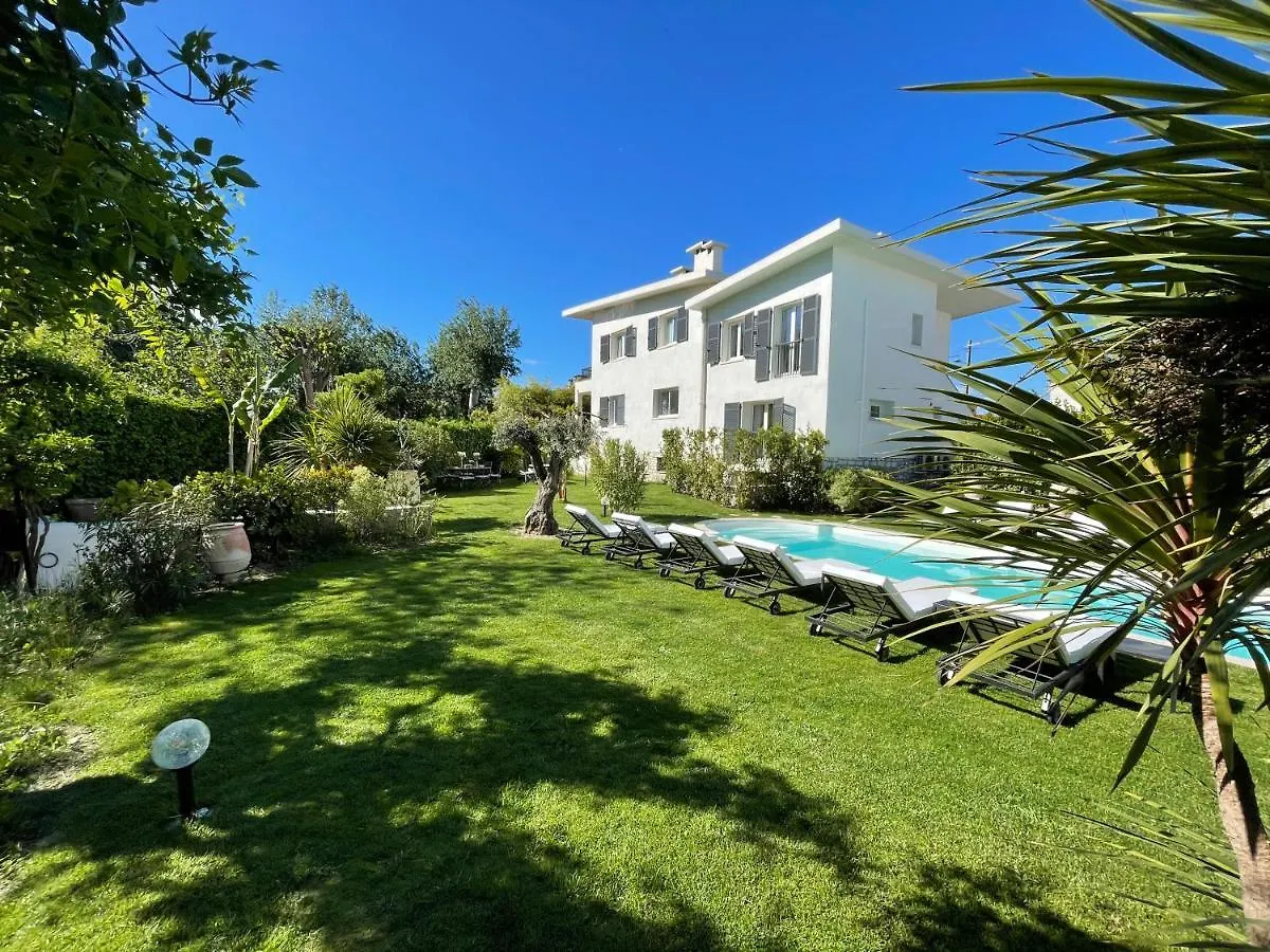 Villa Louise-Rose Villeneuve-Loubet Francja