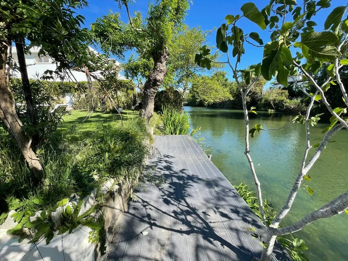 Villa Louise-Rose Villeneuve-Loubet 3*,  Francja