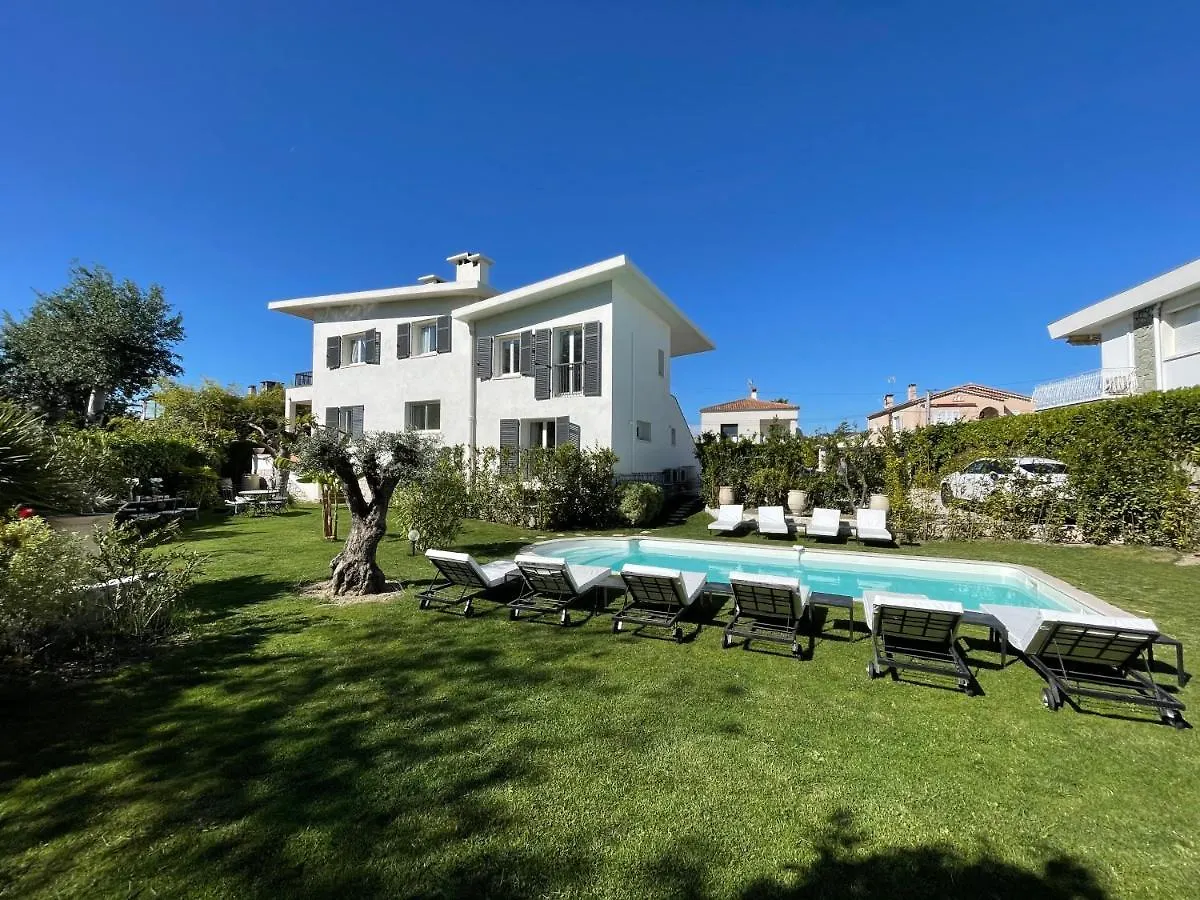 *** Nocleg ze śniadaniem Villa Louise-Rose Villeneuve-Loubet Francja