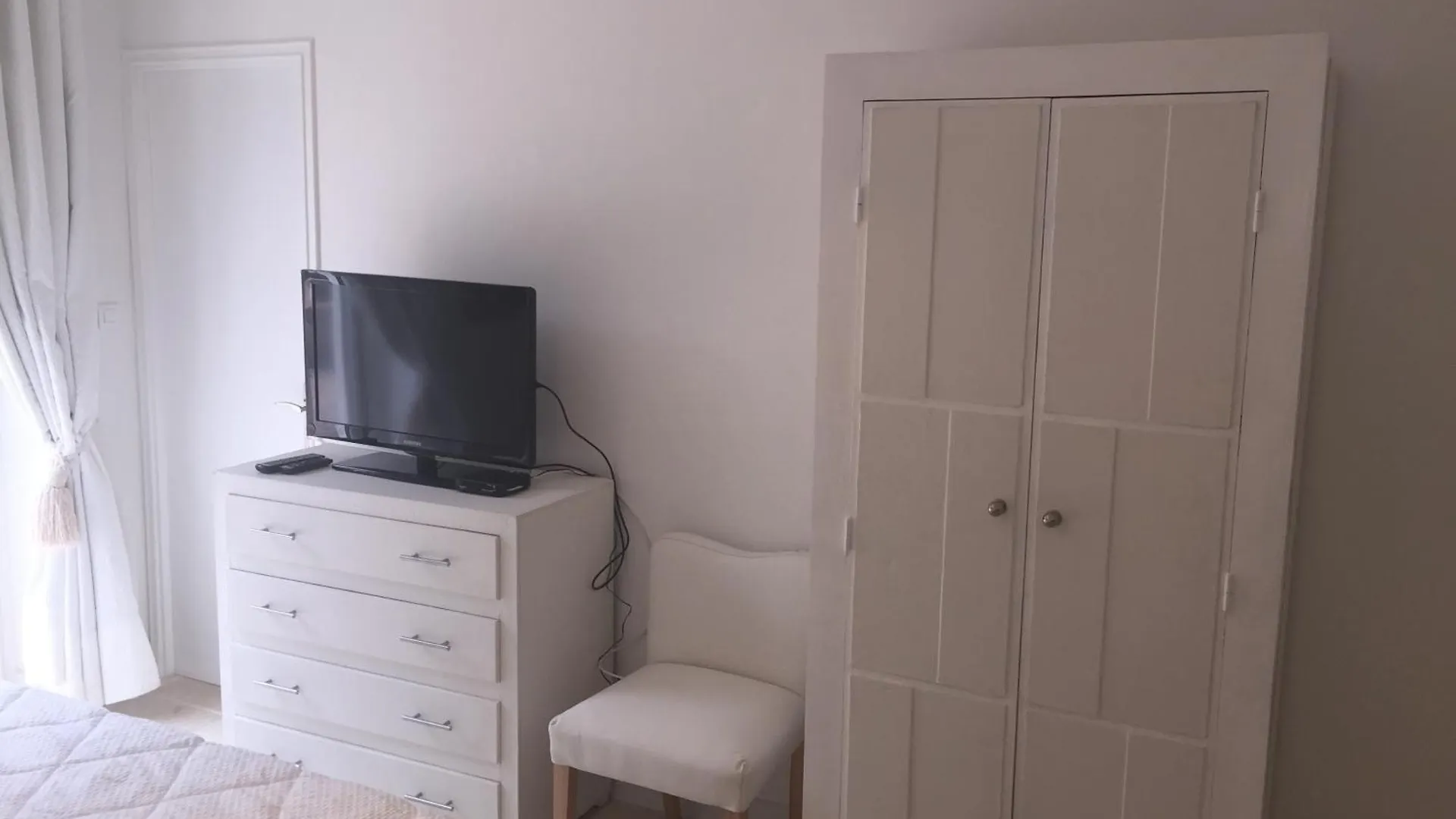 Bed & Breakfast Villa Louise-Rose Villeneuve-Loubet