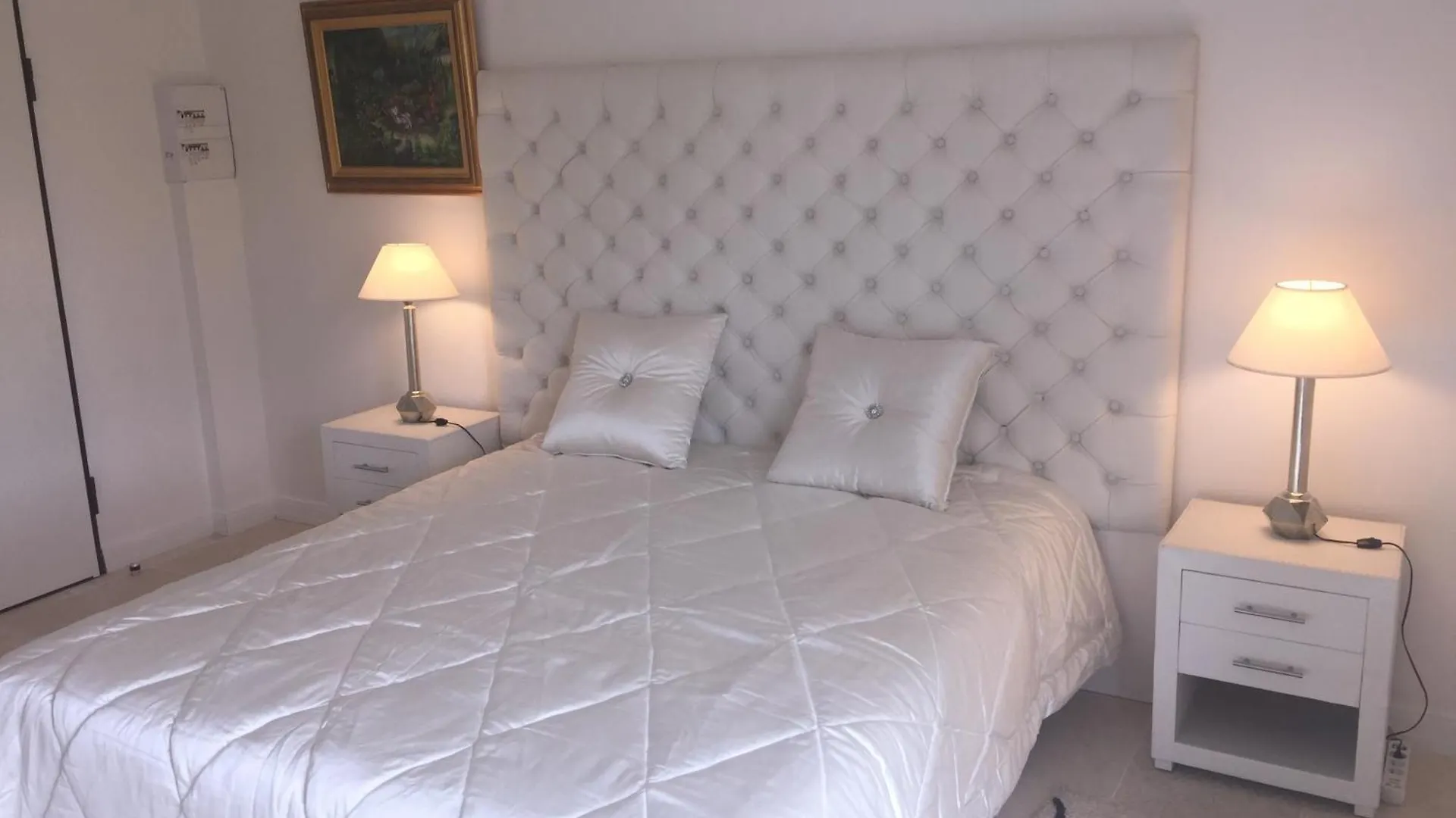 Villa Louise-Rose Villeneuve-Loubet Bed & Breakfast